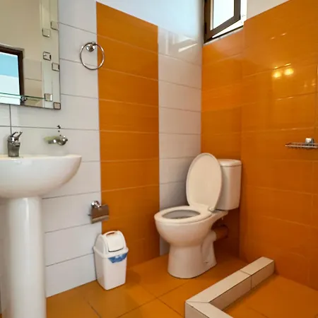 Πανσιόν Antonia 3*